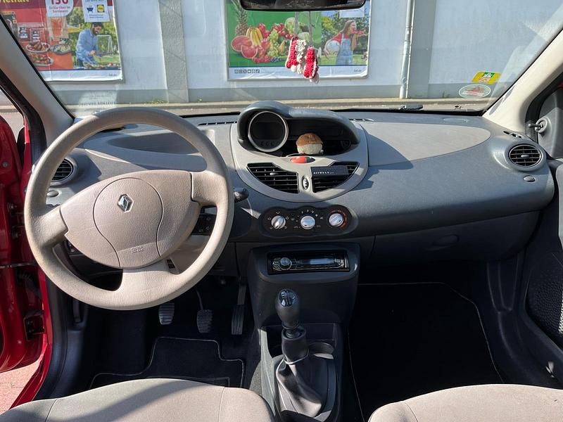 Gebraucht Renault Twingo 75 PS (55 kW) 2010 Rot Kleinwagen