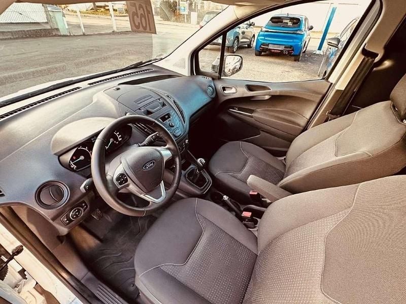 Gebraucht Ford Transit Trend 101 PS (74 kW) 2023 Frostzweiß Van / Kleinbus