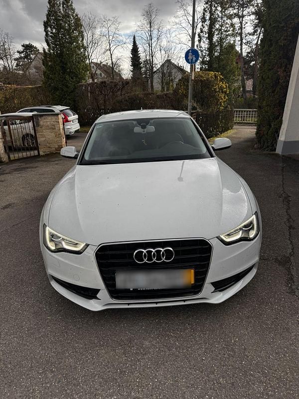 Gebraucht Audi A5 Ambiente 245 PS (180 kW) 2014 Weiß Coupé