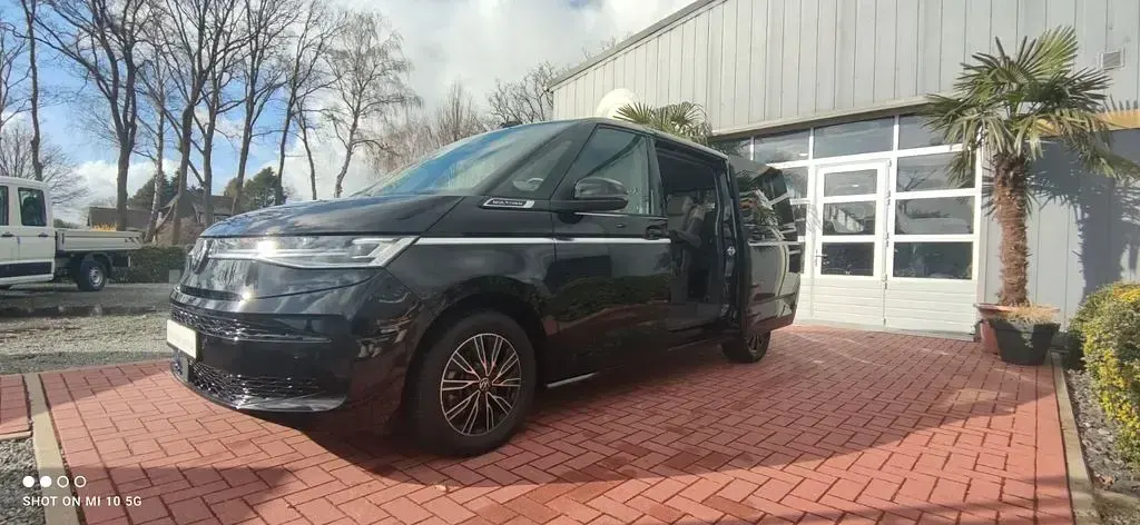 Usata VW T7 Edition 150 CV (110 kW) 2025 Nero Furgone