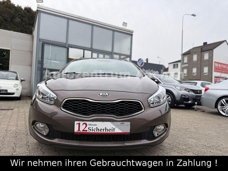 Gebraucht Kia Ceed 136 PS (100 kW) 2014 Braun Kleinwagen