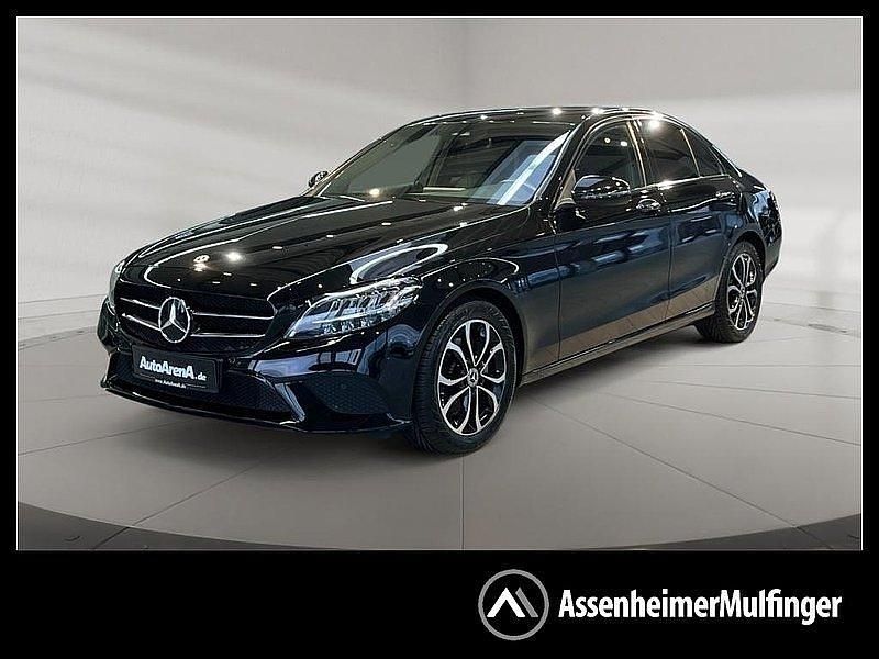 Unilack schwarz Gebraucht 2020 Mercedes C200 Avantgarde Limousine | 23.819 € (Etwas zu teuer) - Bild 1/4