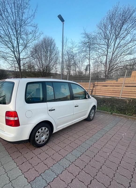 Gebraucht VW Touran 102 PS (75 kW) 2005 Weiß Van / Kleinbus