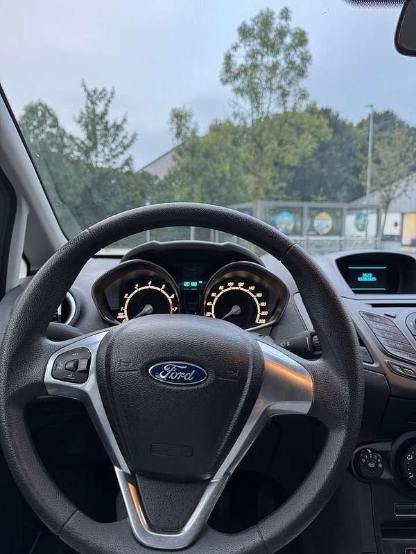 Gebraucht Ford Fiesta SYNC Edition 82 PS (60 kW) 2013 Kleinwagen