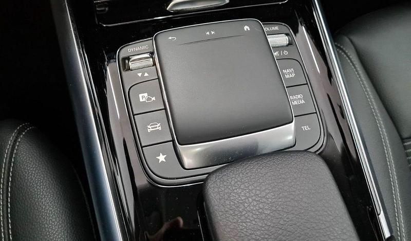 Gebraucht Mercedes GLA250 218 PS (160 kW) 2021 Weiß SUV