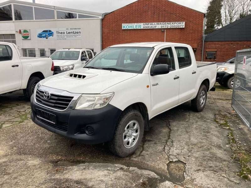 Schneeweiss Gebraucht 2012 Toyota HiLux Abholung | 14.994 € (Teuer) - Bild 1/4