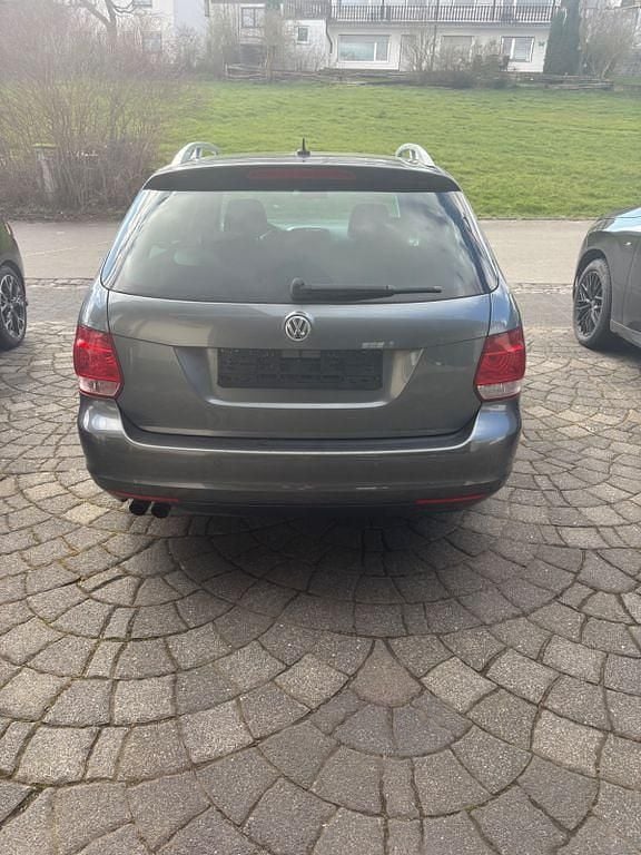 Gebraucht VW Golf VI Highline 140 PS (102 kW) 2011 Grau Kleinwagen