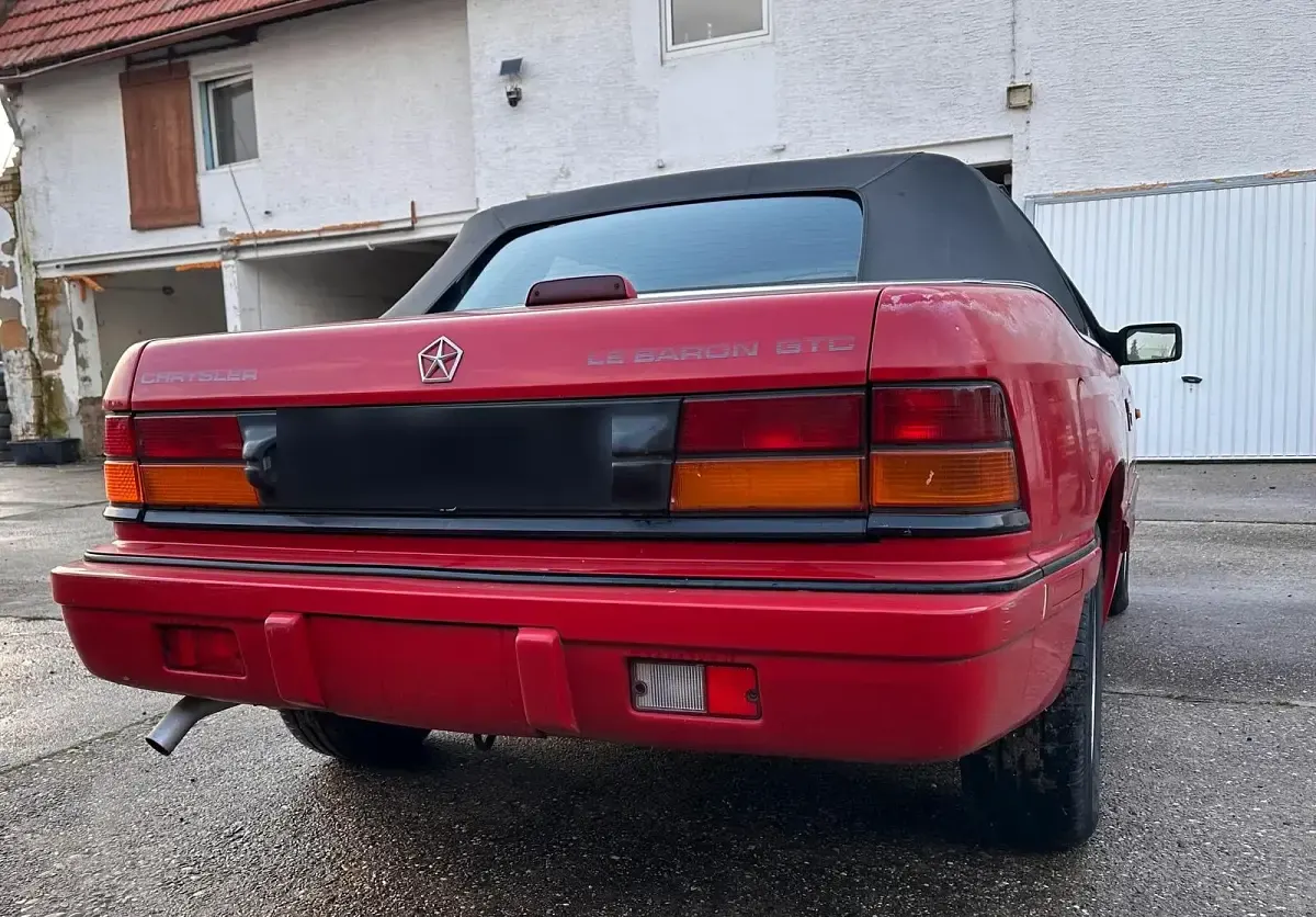 Gebraucht Chrysler Le Baron 136 PS (100 kW) 1993 Rot Cabrio