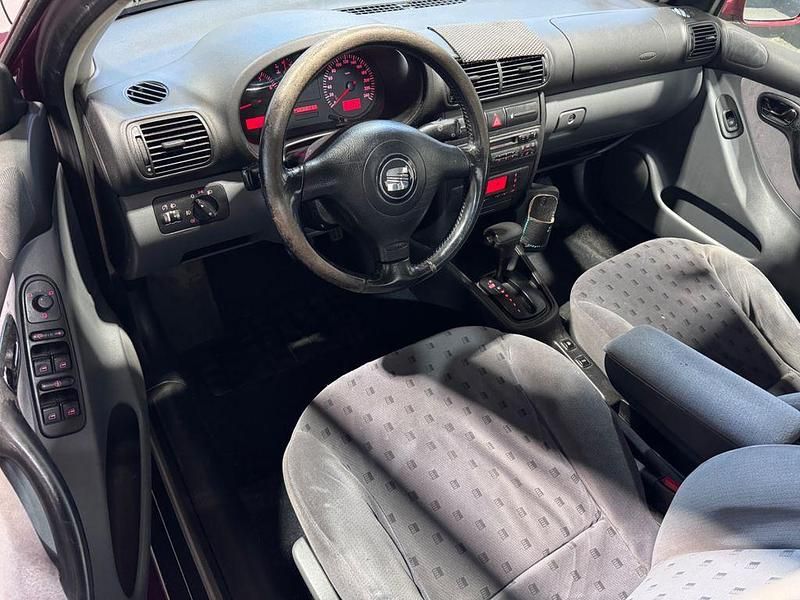 Gebraucht Seat Toledo 125 PS (91 kW) 2001 Rot Limousine