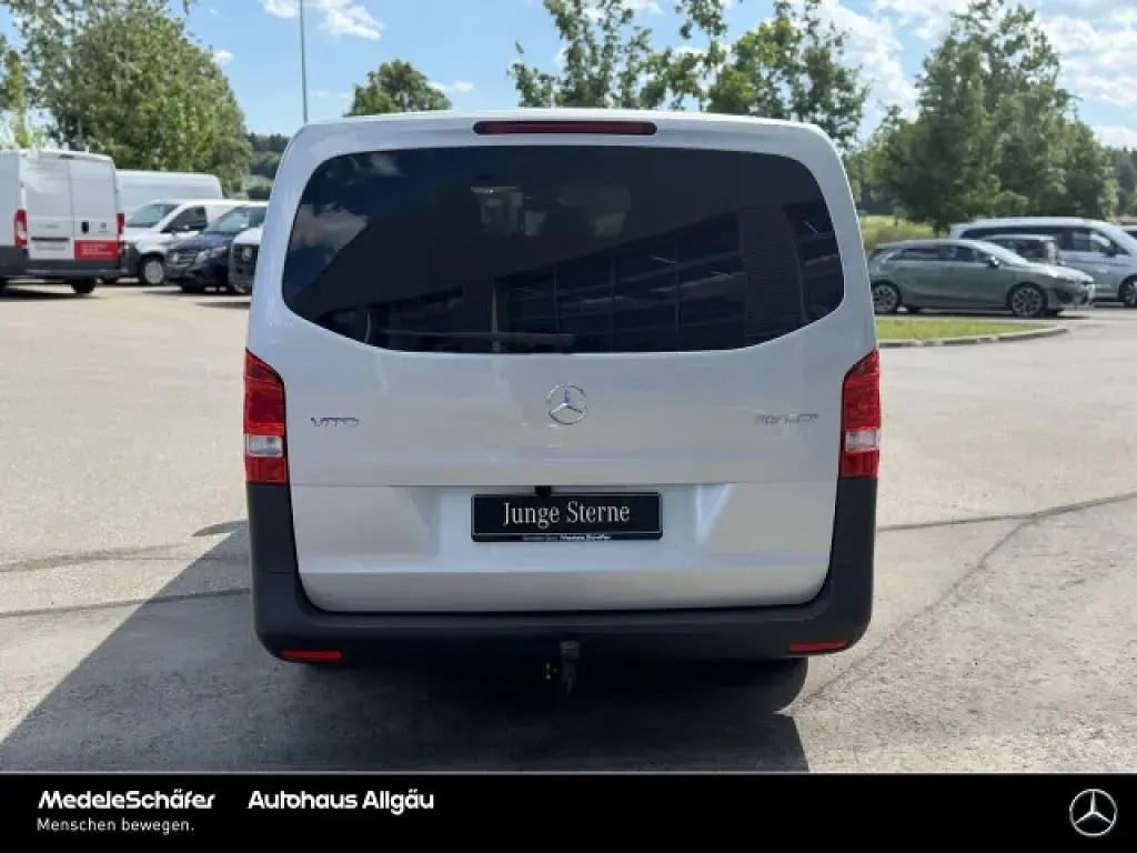 Gebraucht Mercedes Vito 163 PS (119 kW) 2021 Brillantsilber (metallic) Van