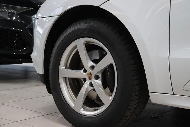 Gebraucht Porsche Macan 245 PS (180 kW) 2021 Weiß SUV