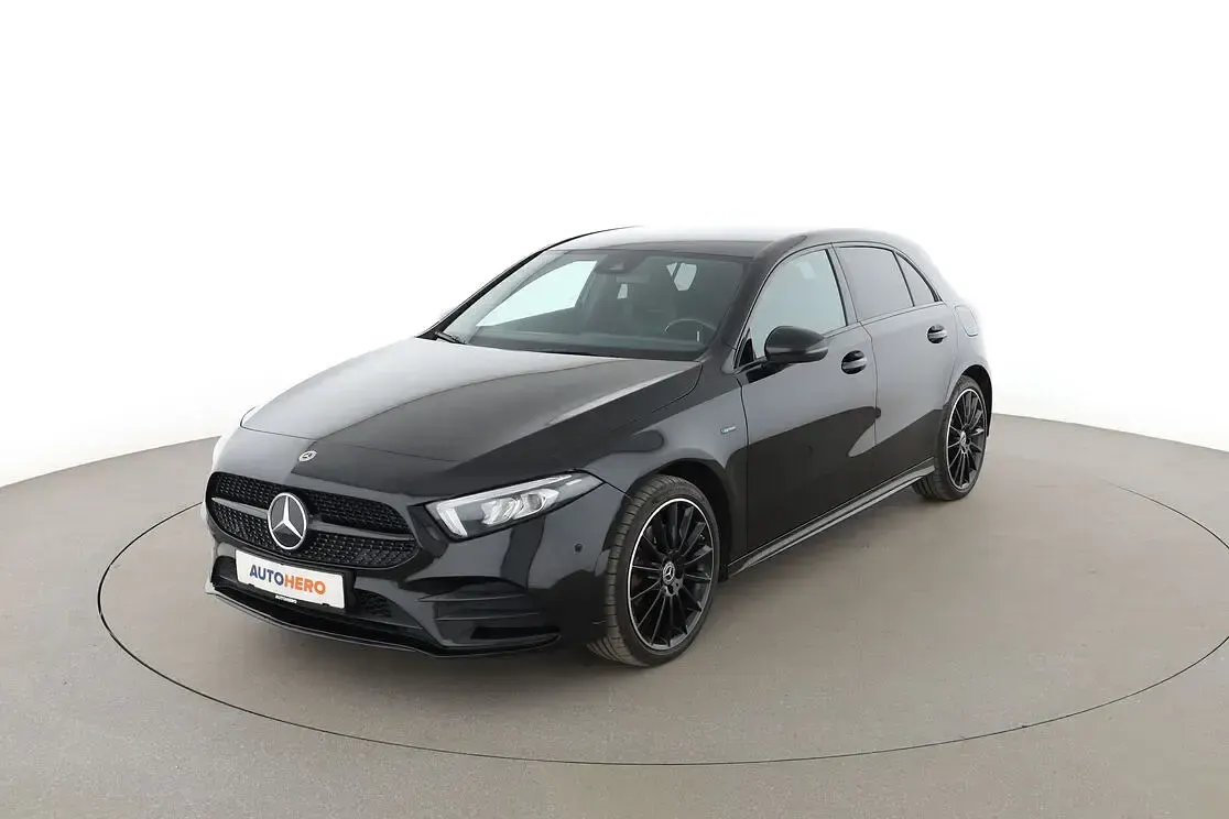 Gebraucht Mercedes A250 AMG line 102 PS (75 kW) 2020 Limousine