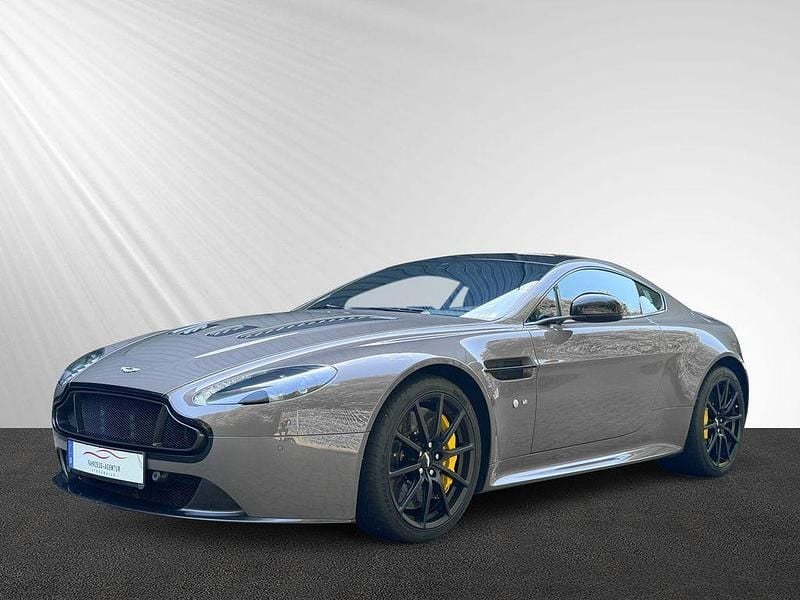 Grau Gebraucht 2014 Aston Martin V12 Vantage | 94.900 € - Bild 1/4