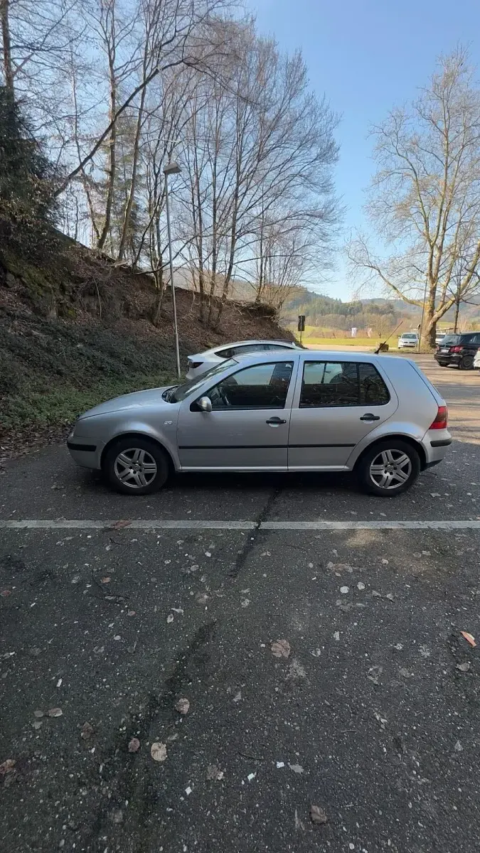 Używany VW Golf IV 75 KM (55 kW) 2003 Szary Hatchback