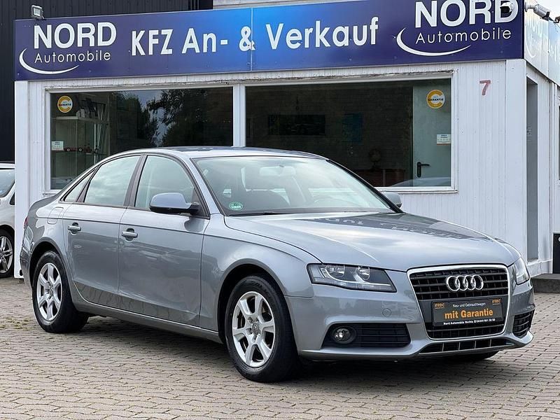 Gebraucht Audi A4 Attraction 160 PS (117 kW) 2010 Grau Limousine