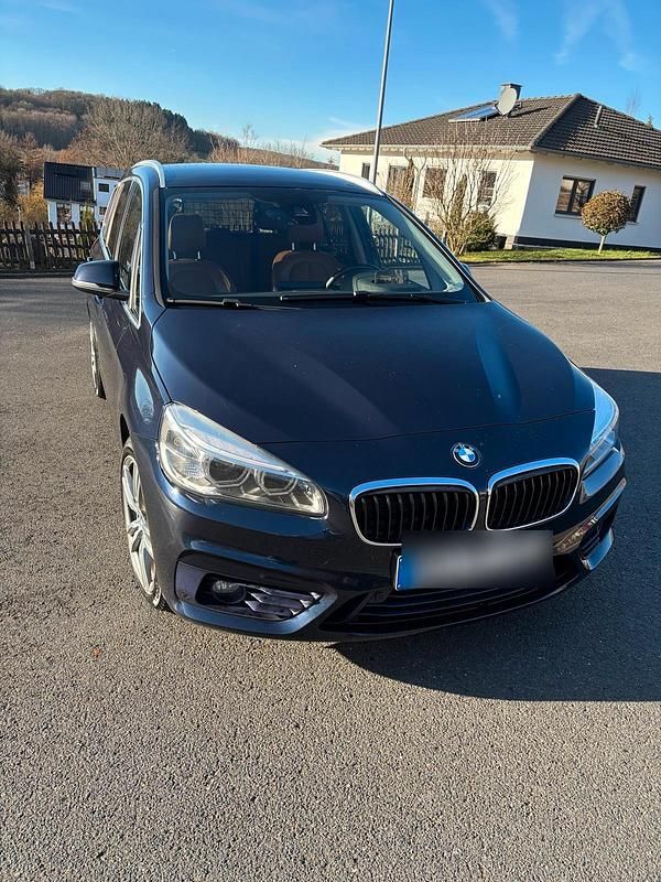 Gebraucht BMW 220 Sport Line 190 PS (139 kW) 2016 Blau Kombi