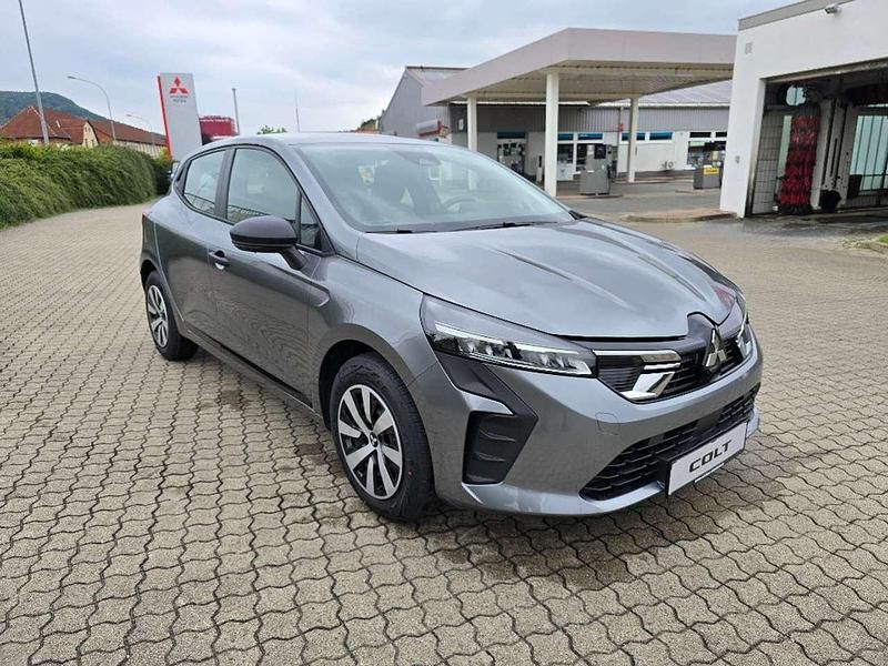 Gebraucht Mitsubishi Colt Basis 67 PS (49 kW) 2024 Achatgrau Limousine