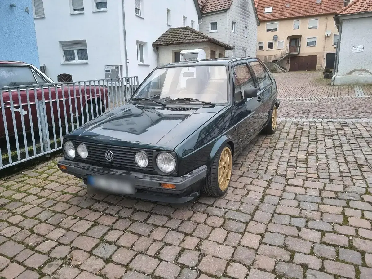 Gebraucht VW Golf 84 PS (61 kW) 1987 Grün Coupé