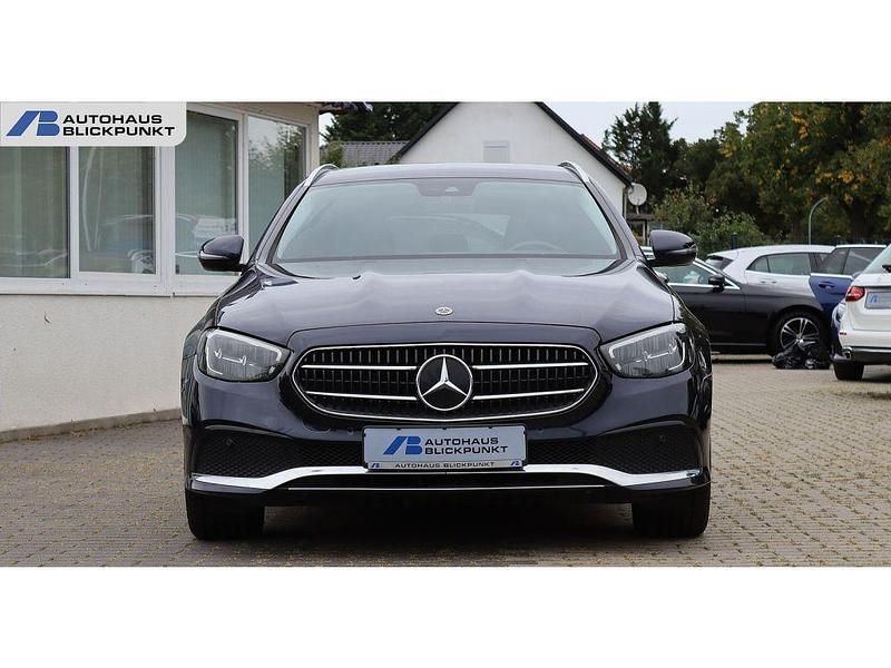 Gebraucht Mercedes E300 306 PS (225 kW) 2022 Nautikblau (metallic) Kombi