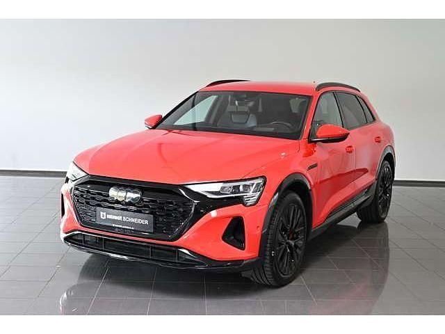 Gebraucht Audi Q8 e-tron S-Line 300 kW (408 PS) 2023 Rot soneirarot metallic (metallic) SUV