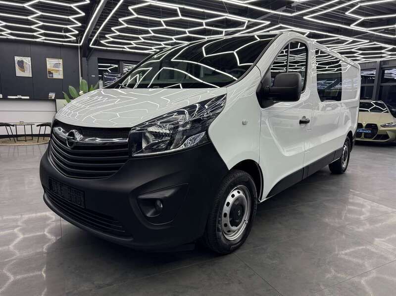 Casabl/arctic/eisweiss/kaolin Gebraucht 2018 Opel Vivaro Van | 9.900 € (Fairer Preis) - Bild 1/4