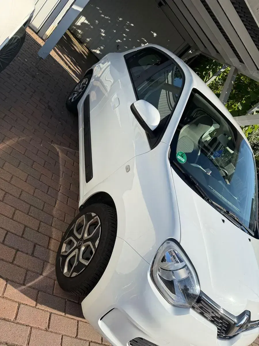 Gebraucht Renault Twingo 75 PS (55 kW) 2020 Weiß Kleinwagen