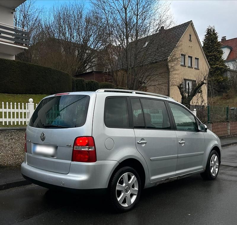 Gebraucht VW Touran 105 PS (77 kW) 2003 Silber Van / Kleinbus