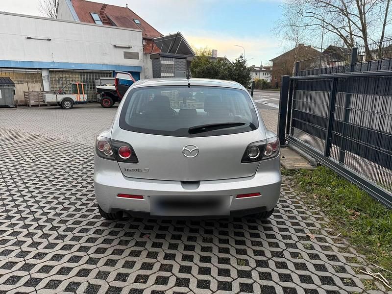 Gebraucht Mazda 3 109 PS (80 kW) 2007 Grau Kleinwagen
