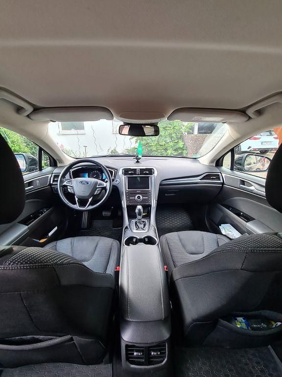 Schwarz Gebraucht 2019 Ford Mondeo Titanium Limousine | 17.500 € (Fairer Preis) - Bild 1/4