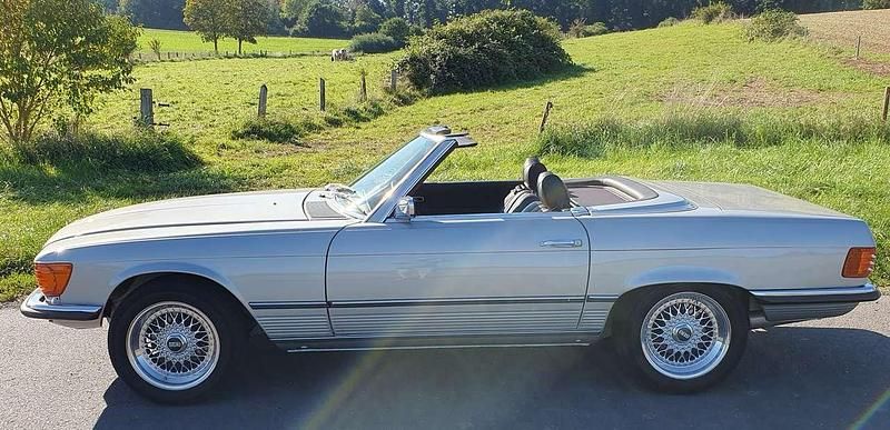 Silber Gebraucht 1971 Mercedes SL350 Cabrio | 48.500 € - Bild 1/4