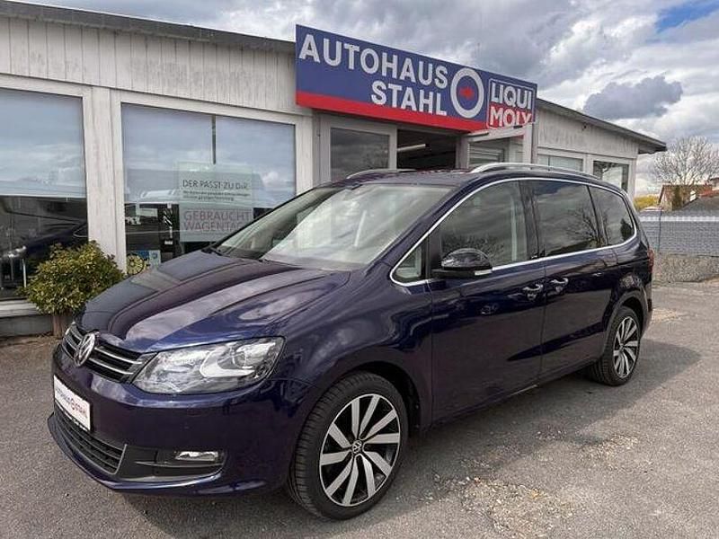 Blau Gebraucht 2022 VW Sharan Active Van / Kleinbus | 29.990 € (Fairer Preis) - Bild 1/4