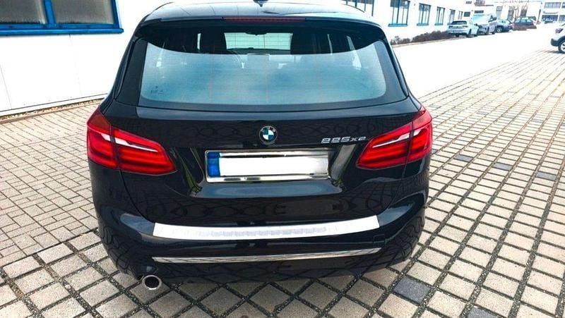Gebraucht BMW 225 Active Tourer iPerformance 224 PS (164 kW) 2019 Schwarz Van / Kleinbus