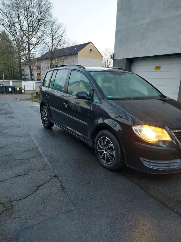Gebraucht VW Touran 131 PS (96 kW) 2008 Andere farben Van / Kleinbus