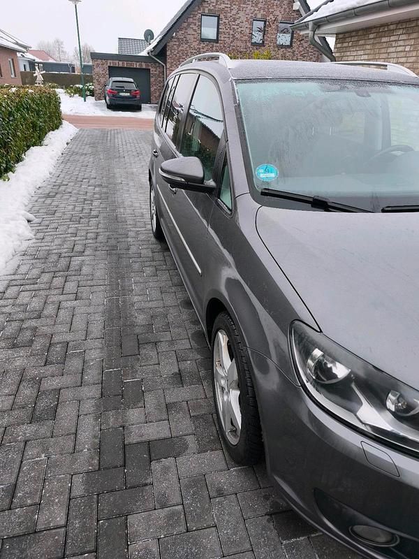 Gebraucht VW Touran Highline 170 PS (125 kW) 2010 Grau Van / Kleinbus