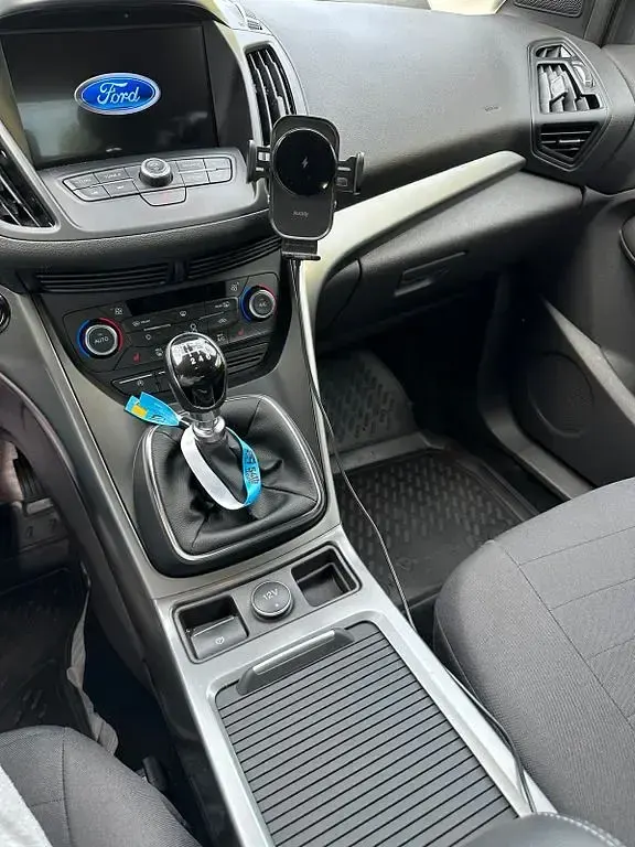 Gebraucht Ford Kuga Trend 120 PS (88 kW) 2018 Weiß SUV
