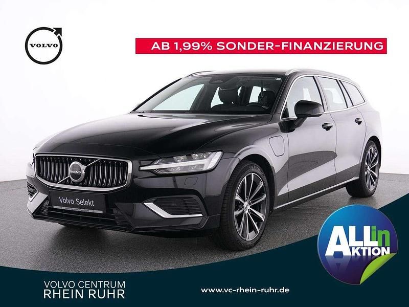 Black solid stone / solid Gebraucht 2022 Volvo V60 Core Kombi | 34.850 € (Fairer Preis) - Bild 1/4