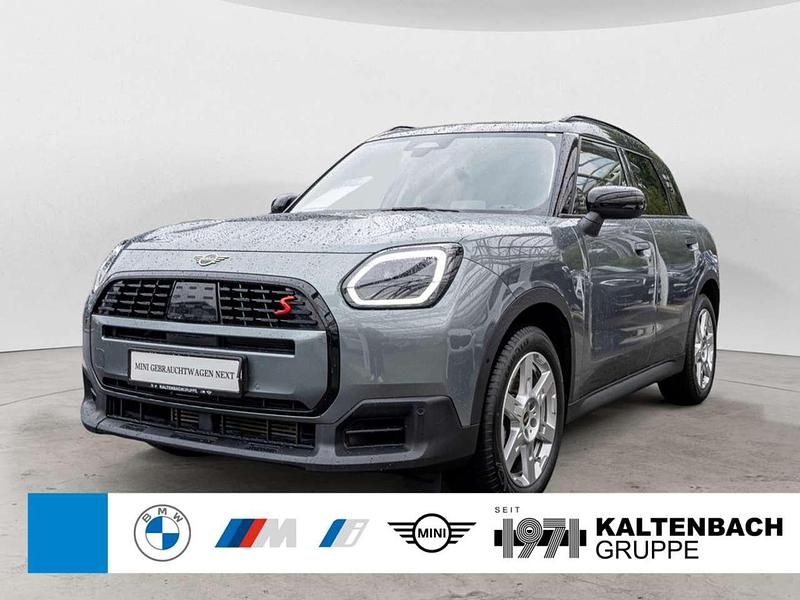 Smokey green Gebraucht 2024 Mini Cooper S Countryman SUV | 38.890 € (Teuer) - Bild 1/3
