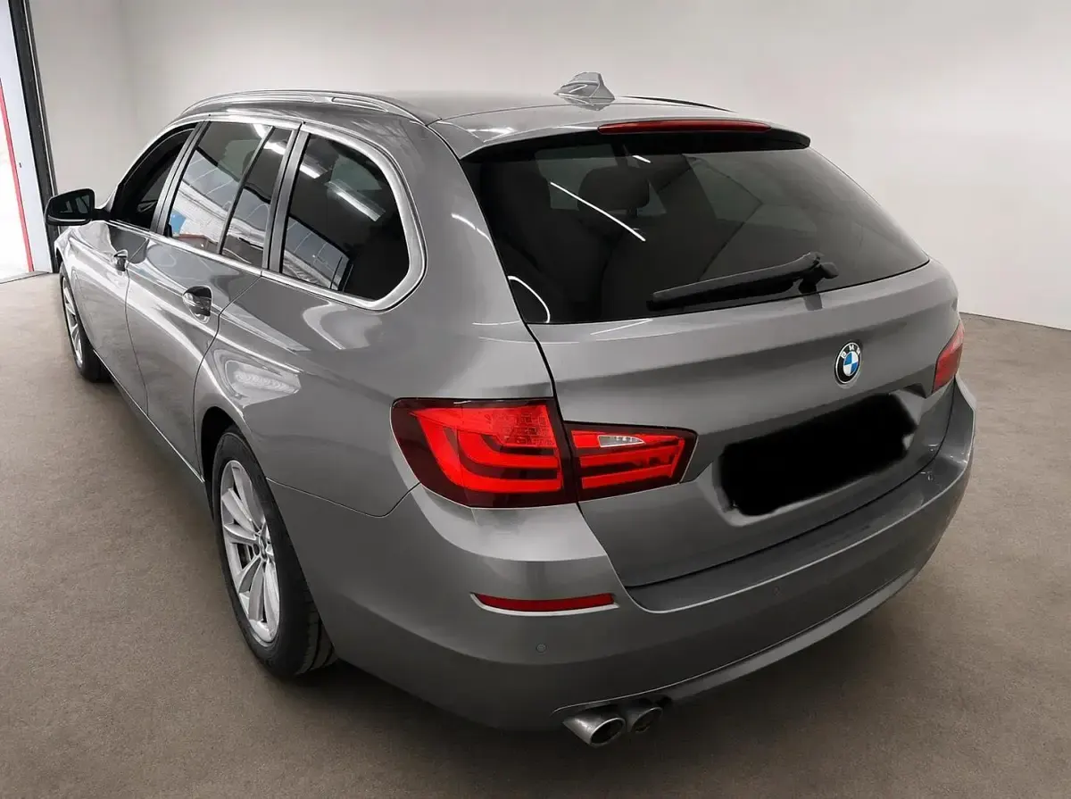 Gebraucht BMW 530 Sport Line 258 PS (189 kW) 2013 Grau Kombi
