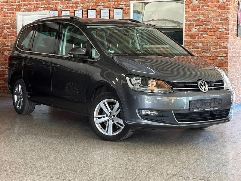 Gebraucht VW Sharan Comfortline 140 PS (102 kW) 2014 Grau Van / Kleinbus