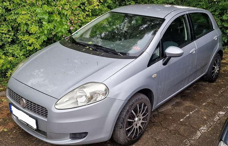 Silber Gebraucht 2009 Fiat Grande Punto Active Kleinwagen | 1.250 € (Superpreis) - Bild 1/4