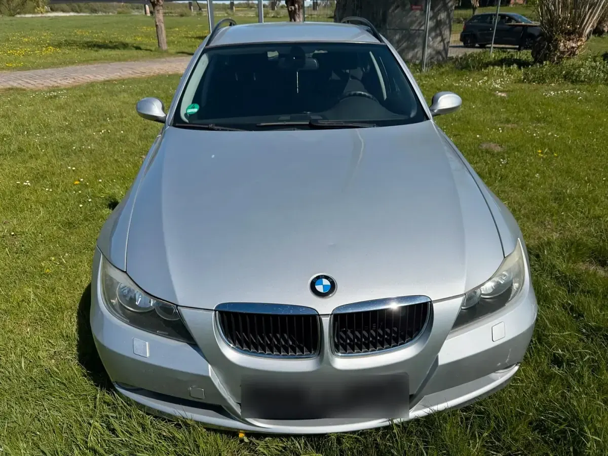Gebraucht BMW 320 150 PS (110 kW) 2006 Grau Kombi