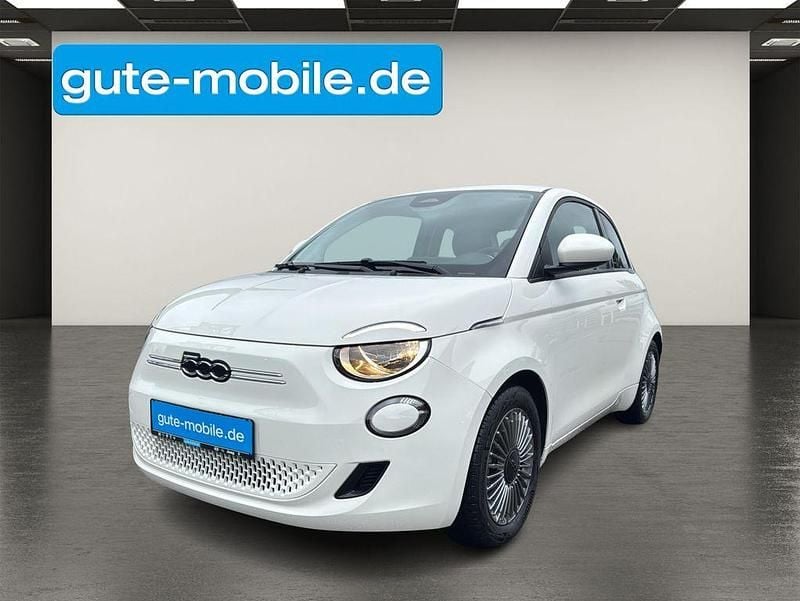 Weiß Gebraucht 2023 Fiat 500e Limousine | 16.790 € (Superpreis) - Bild 1/4