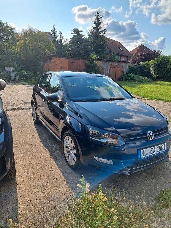 Schwarz Gebraucht 2010 VW Polo Highline Limousine | 5.500 € - Bild 1/4