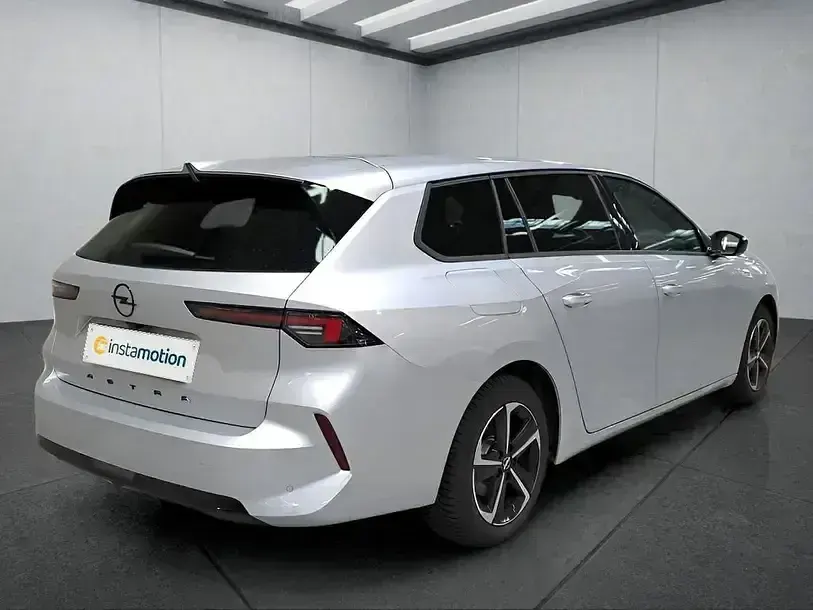 Gebraucht Opel Astra 131 PS (96 kW) 2024 Grau Kleinwagen