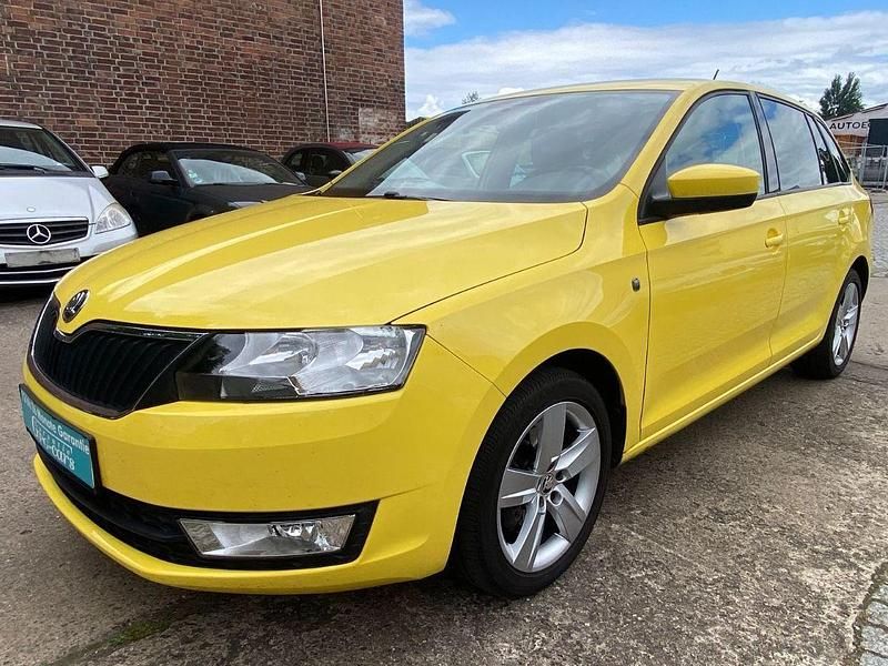 Gelb Gebraucht 2015 Skoda Rapid Drive Kombi | 7.190 € (Fairer Preis) - Bild 1/4