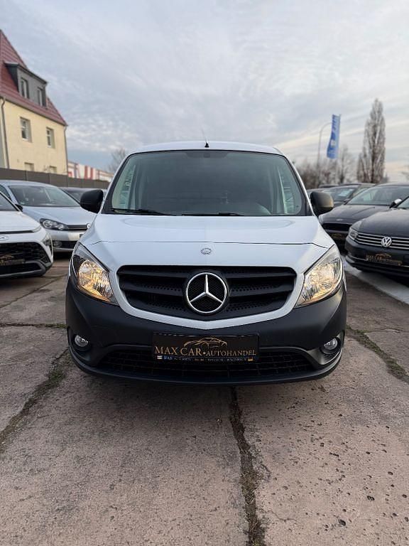 Gebraucht Mercedes Citan 111 110 PS (80 kW) 2017 Weiß Van / Kleinbus