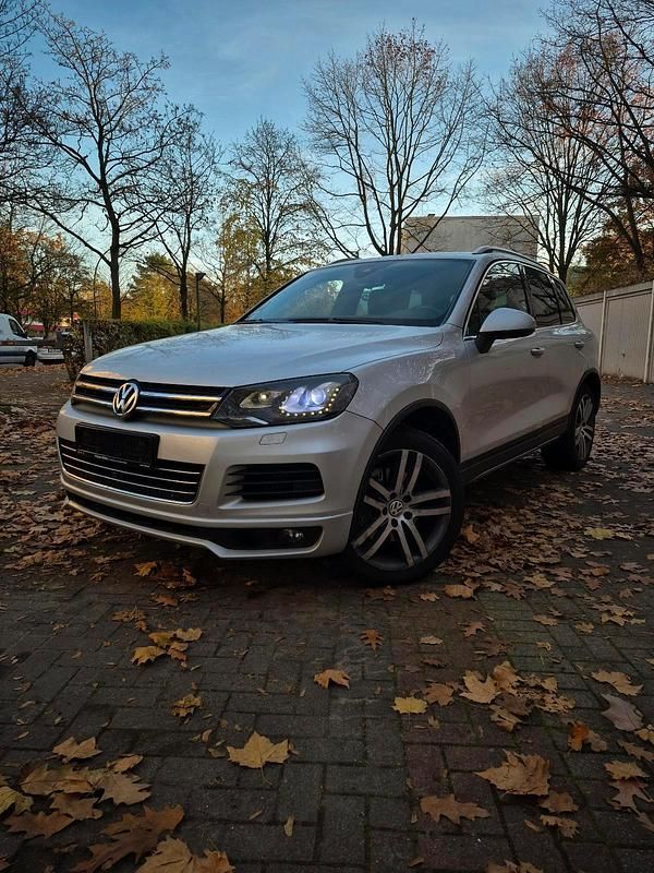 Silber Gebraucht 2010 VW Touareg SUV | 10.300 € (Fairer Preis) - Bild 1/4