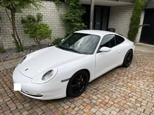 Schwarz Gebraucht 1999 Porsche 911 Carrera 4 Coupé | 45.900 € (Etwas zu teuer) - Bild 1/4