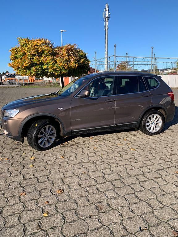 Braun Gebraucht 2013 BMW X3 xLine SUV | 15.500 € - Bild 1/4