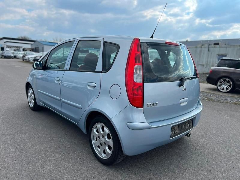 Gebraucht Mitsubishi Colt Invite 95 PS (69 kW) 2007 Blau Kleinwagen